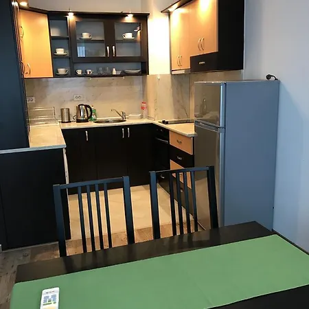 Apartament City Kazbek 2 *